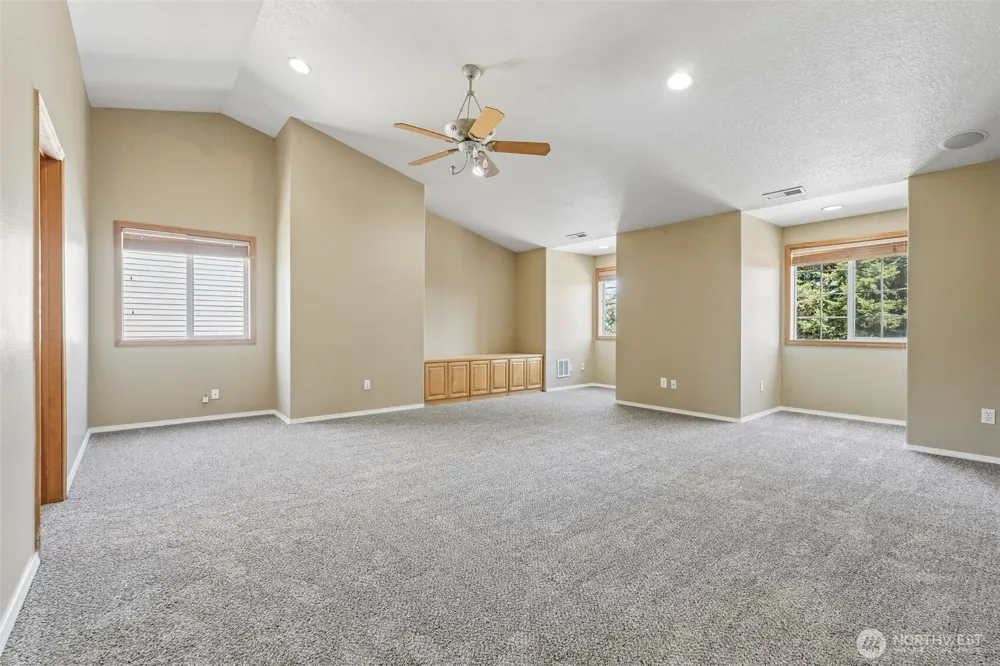 1612 SE 187th Place Vancouver, WA 98683
