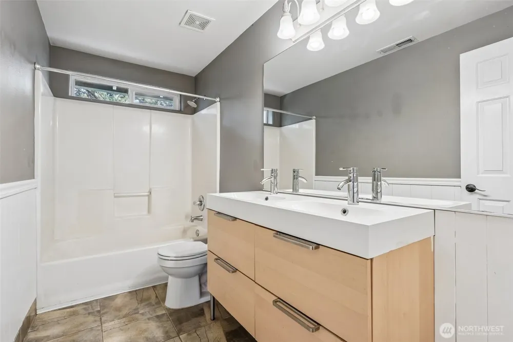 1612 SE 187th Place Vancouver, WA 98683