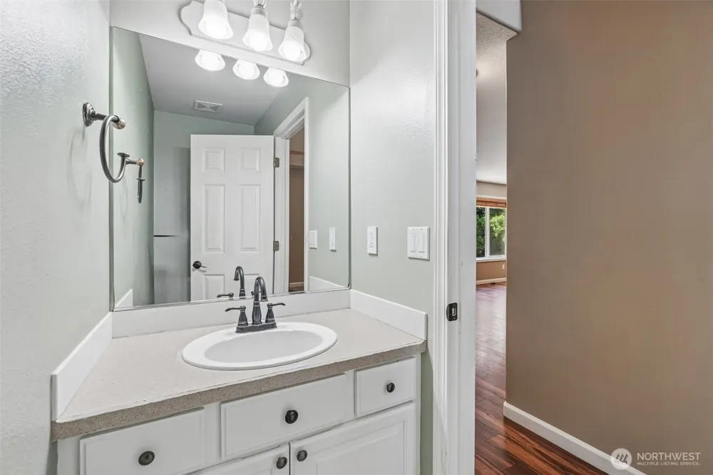 1612 SE 187th Place Vancouver, WA 98683