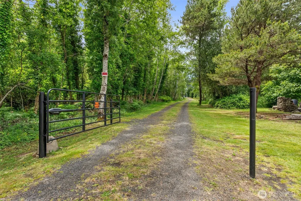 441 Bay Center Road Bay Center, WA 98587