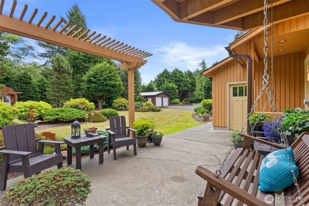 441 Bay Center Road Bay Center, WA 98587
