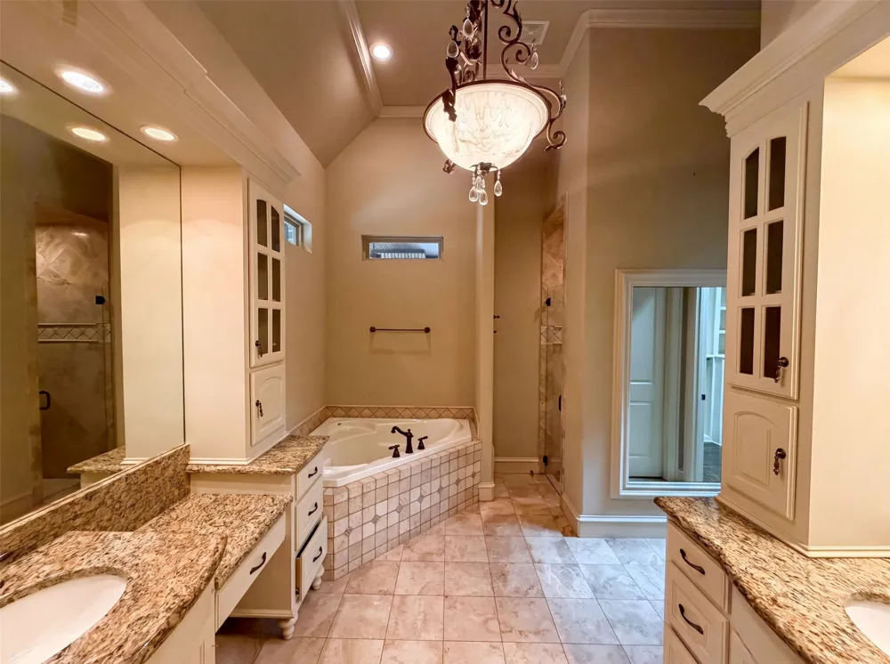 6113 Rock Dove Circle Colleyville, TX 76034