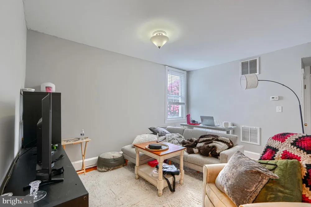 3427 KESWICK ROAD Baltimore, MD 21211