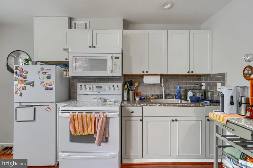 3427 KESWICK ROAD Baltimore, MD 21211