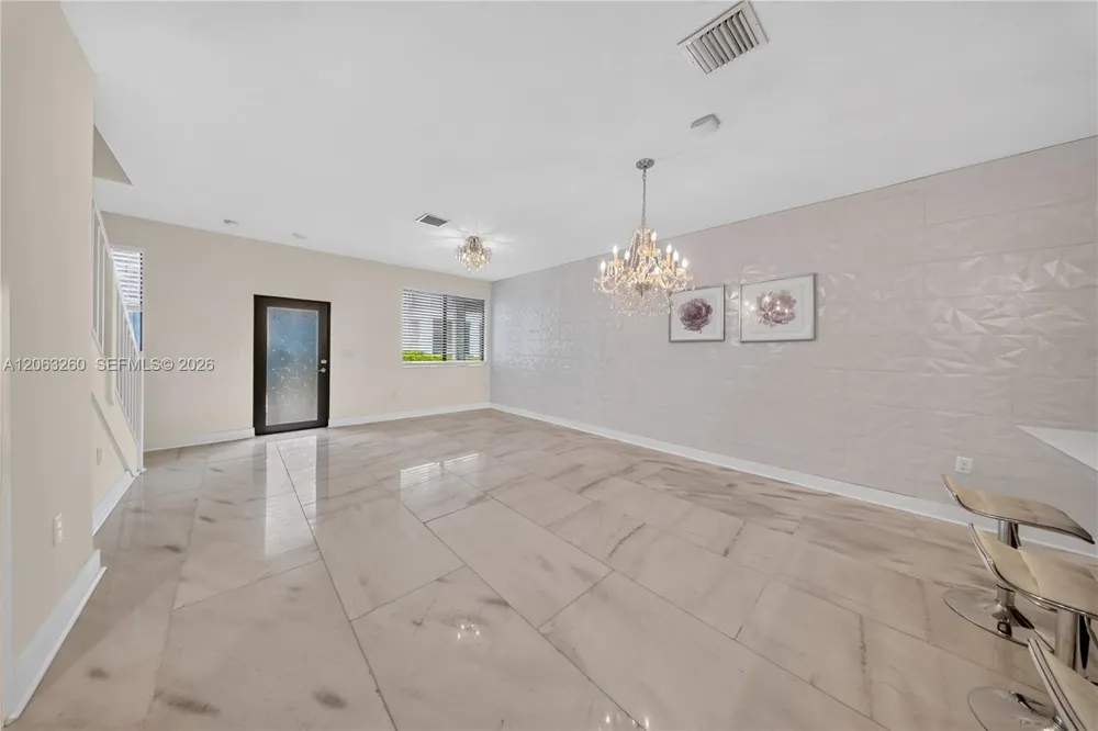 4745 NW 83rd Pkwy Doral, FL 33166