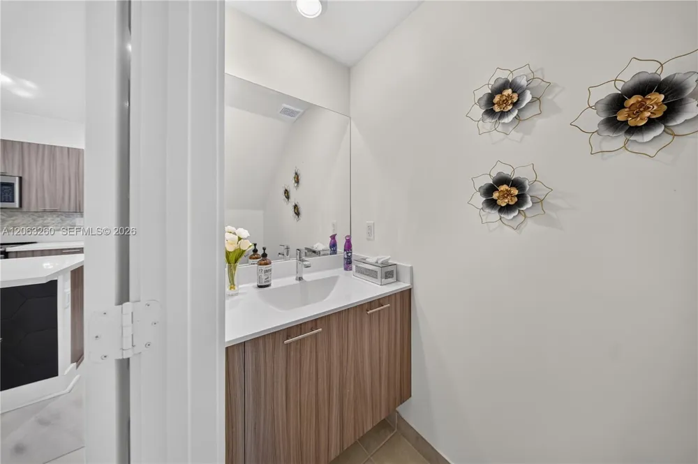 4745 NW 83rd Pkwy Doral, FL 33166