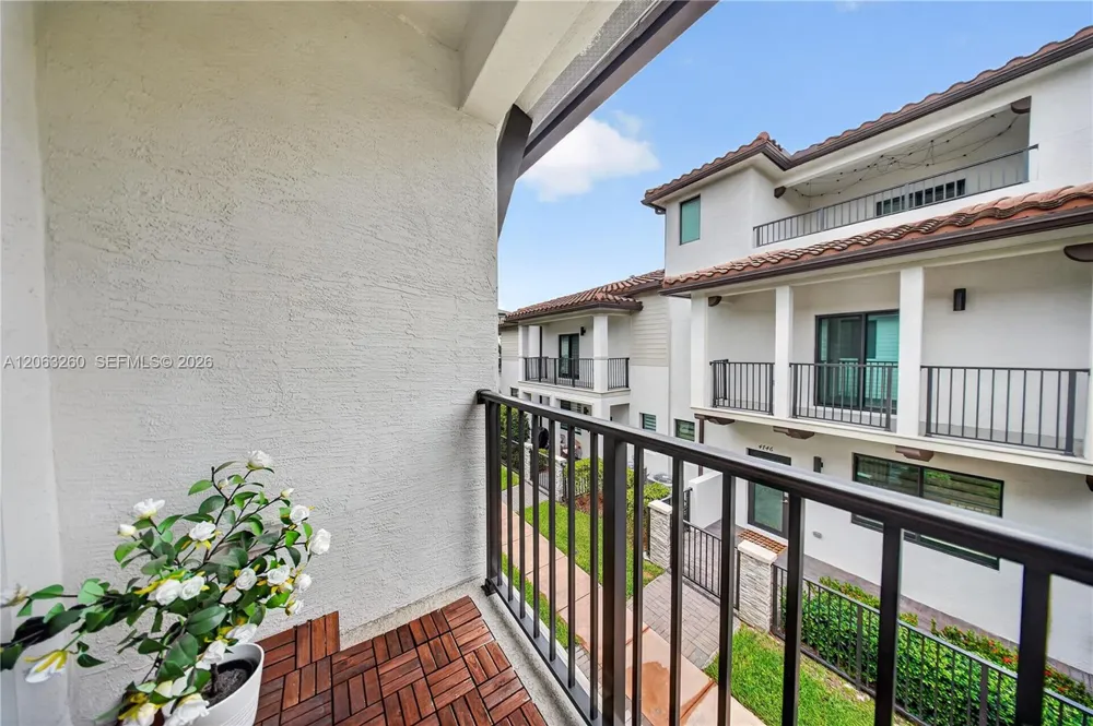 4745 NW 83rd Pkwy Doral, FL 33166