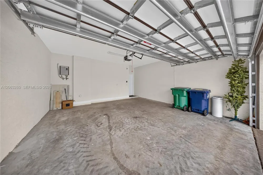 4745 NW 83rd Pkwy Doral, FL 33166