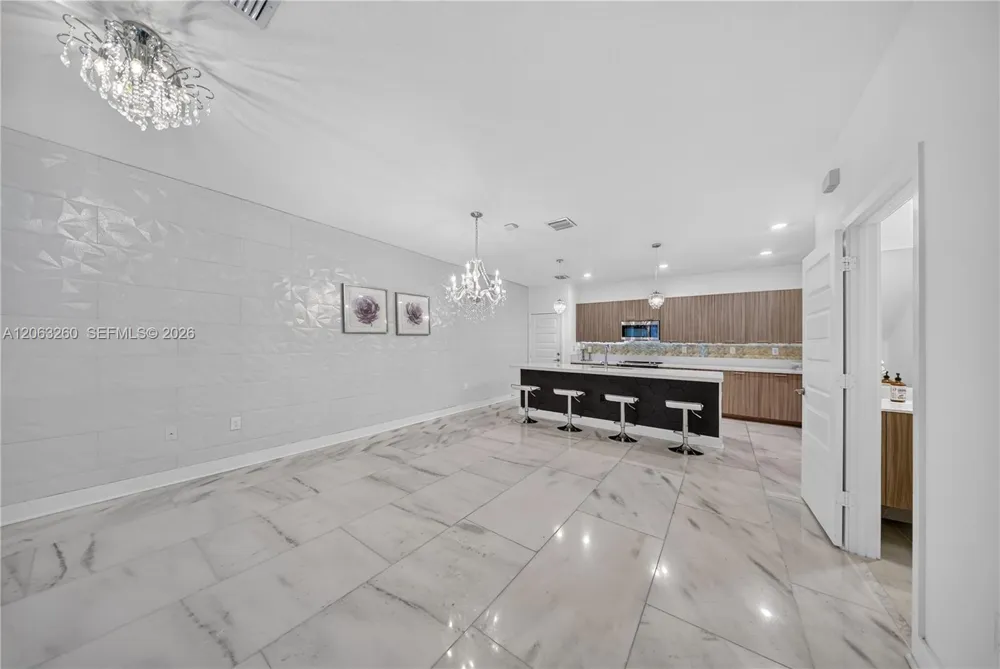 4745 NW 83rd Pkwy Doral, FL 33166