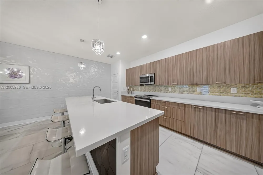 4745 NW 83rd Pkwy Doral, FL 33166