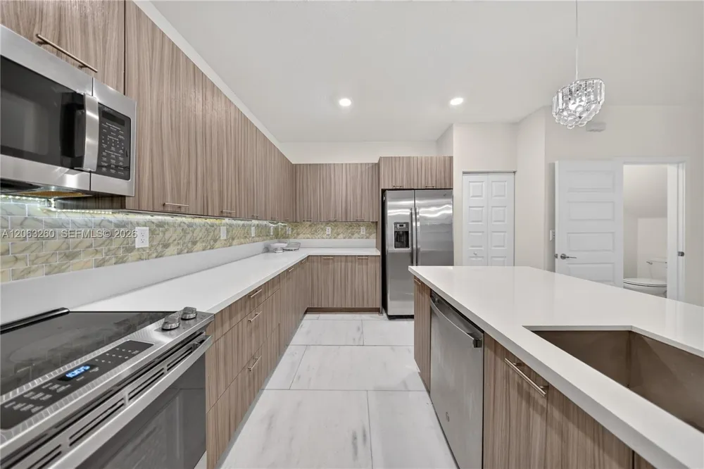 4745 NW 83rd Pkwy Doral, FL 33166