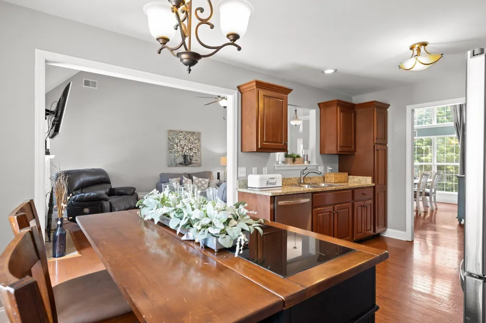 8308 Kayla Rose Circle Ooltewah, TN 37363