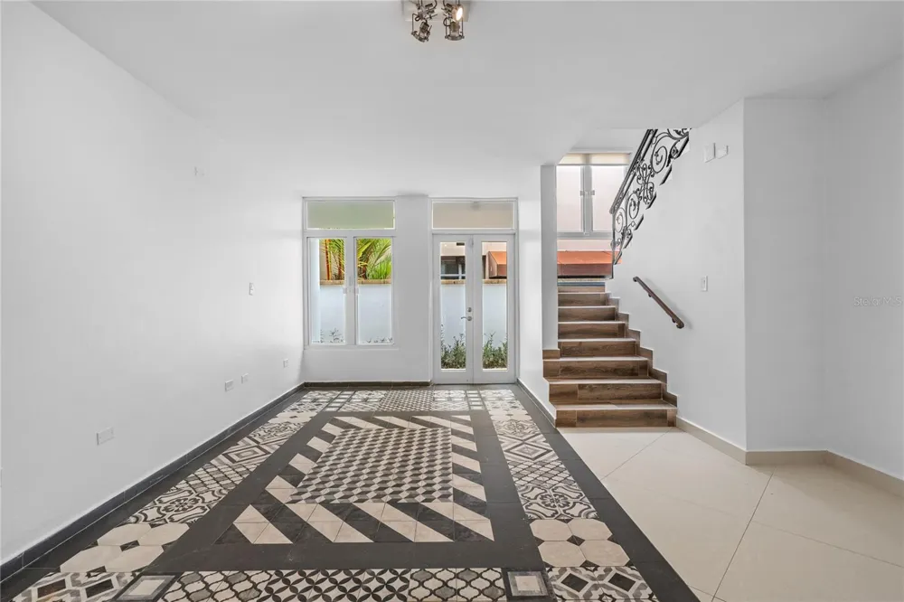 18 PASEO LAS PALMAS Dorado, Pr, PR 00646