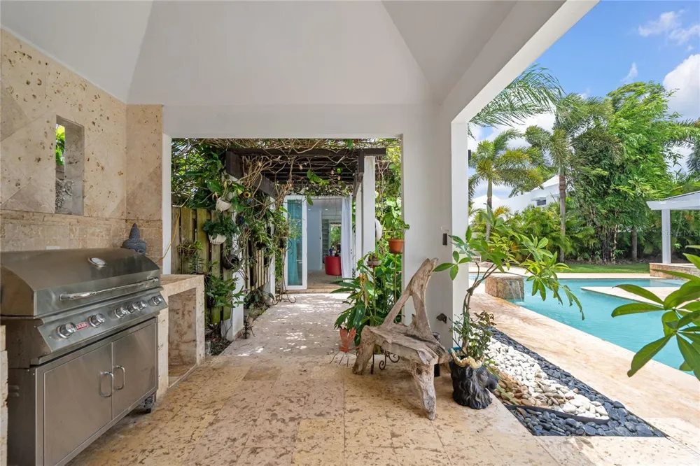 18 PASEO LAS PALMAS Dorado, Pr, PR 00646