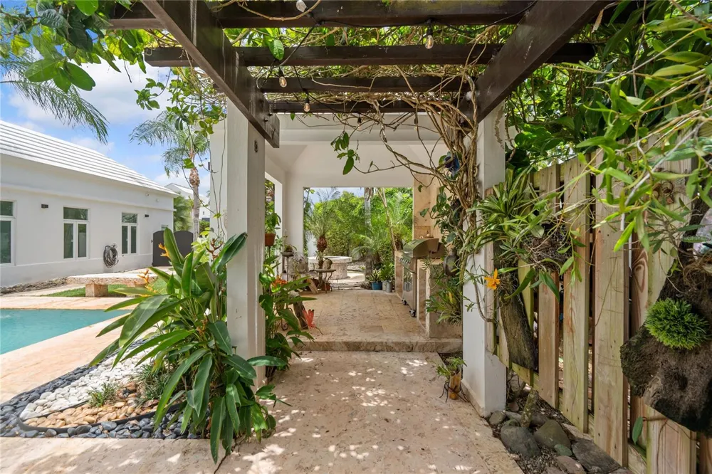 18 PASEO LAS PALMAS Dorado, Pr, PR 00646