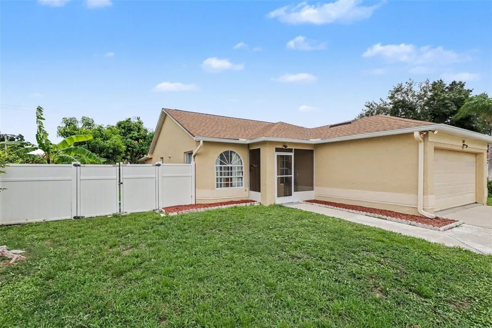 1607 WIDELAKE COURT Brandon, FL 33511