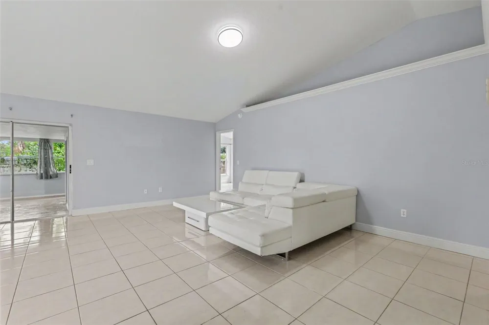 1607 WIDELAKE COURT Brandon, FL 33511