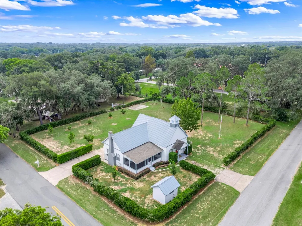 13234 SOUTH CAROLINA AVENUE Astatula, FL 34705