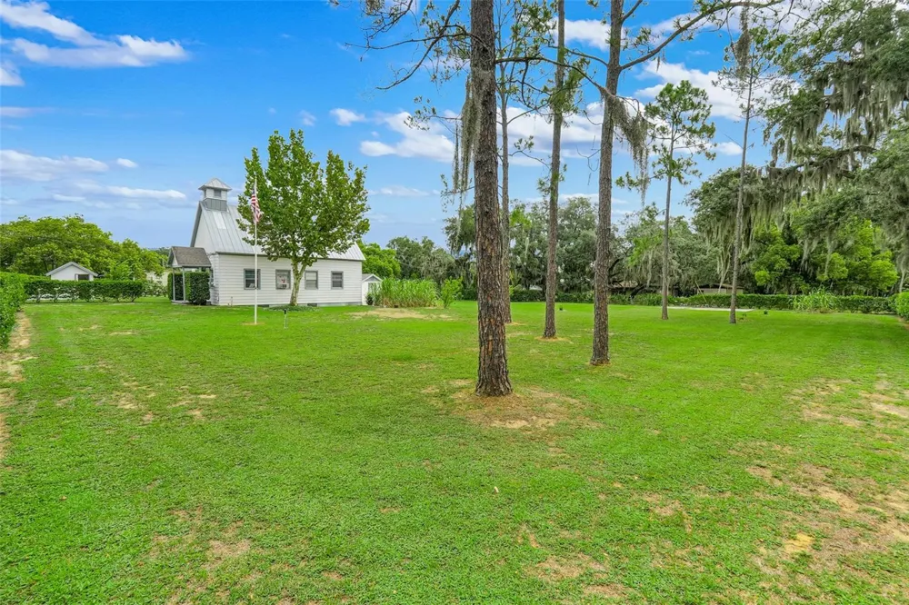 13234 SOUTH CAROLINA AVENUE Astatula, FL 34705
