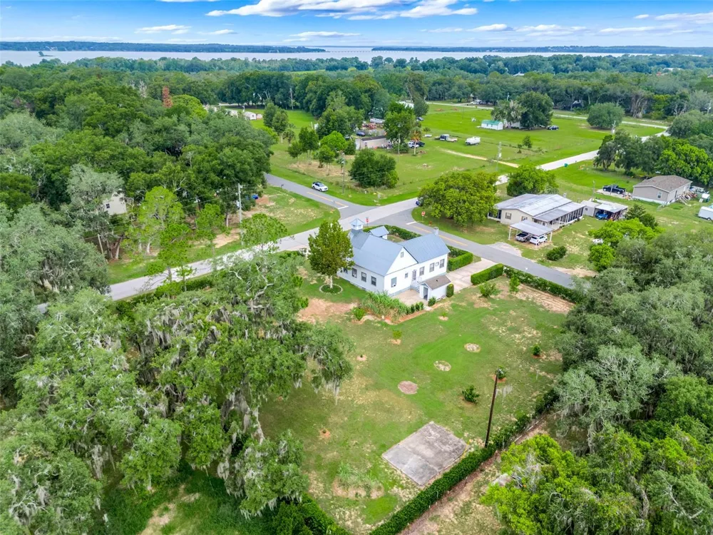 13234 SOUTH CAROLINA AVENUE Astatula, FL 34705