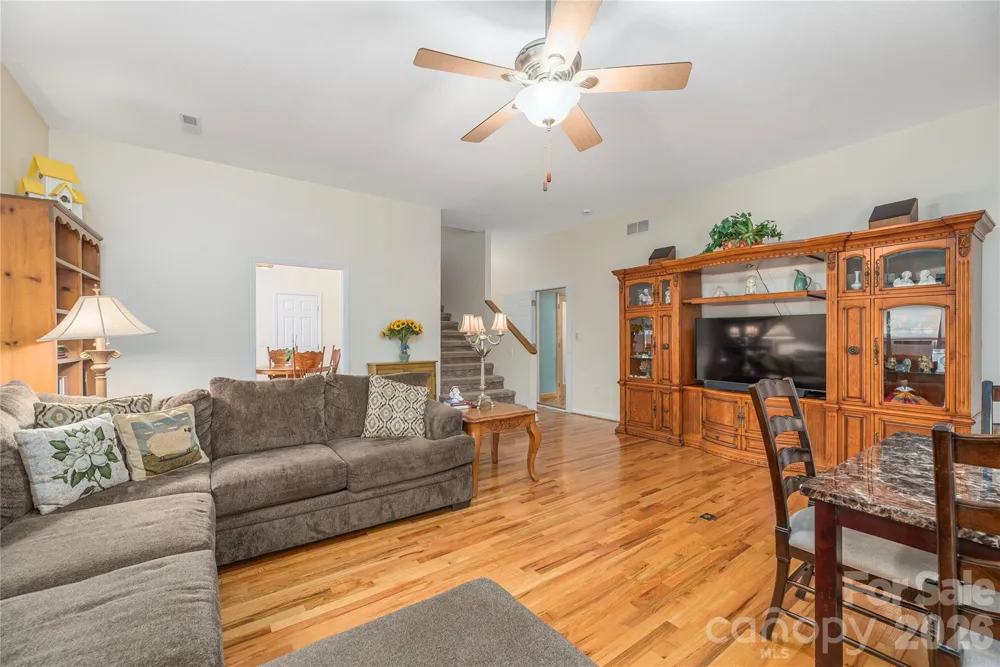 1075 Moody Farm Road Maggie Valley, NC 28751