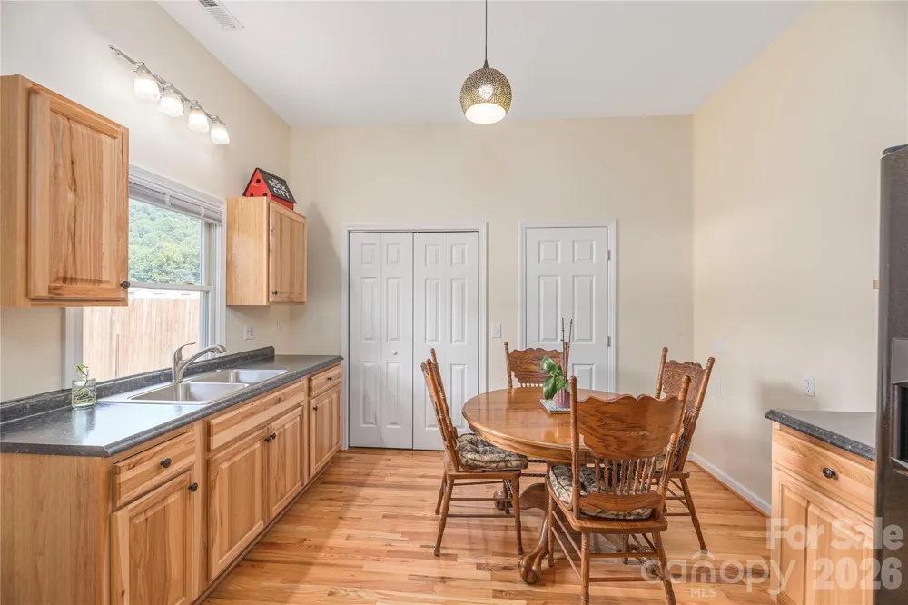 1075 Moody Farm Road Maggie Valley, NC 28751