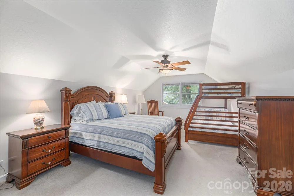 1075 Moody Farm Road Maggie Valley, NC 28751