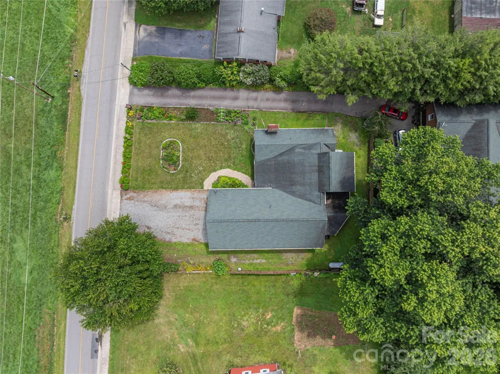 1075 Moody Farm Road Maggie Valley, NC 28751