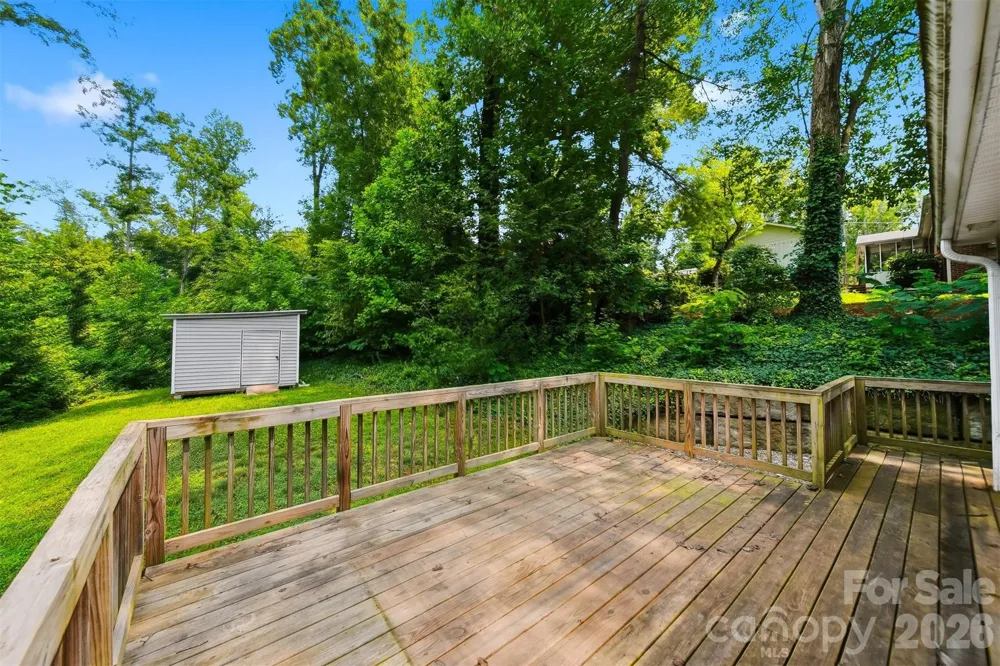 117 Falls Street Morganton, NC 28655