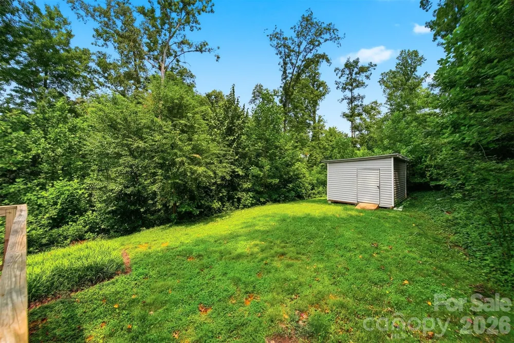117 Falls Street Morganton, NC 28655