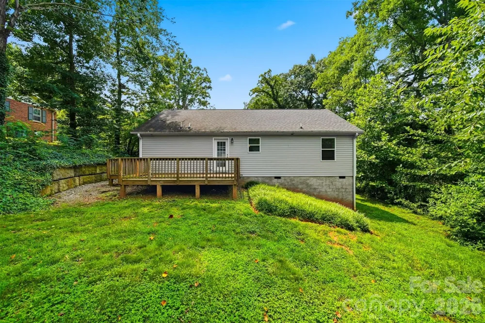 117 Falls Street Morganton, NC 28655