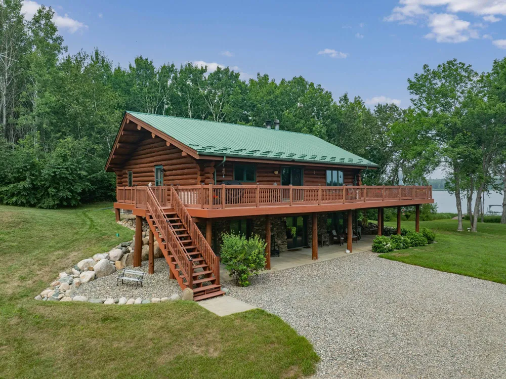 40330 Bray Lake Road Nashwauk, MN 55769