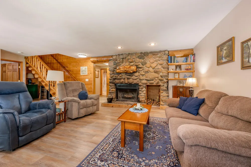40330 Bray Lake Road Nashwauk, MN 55769