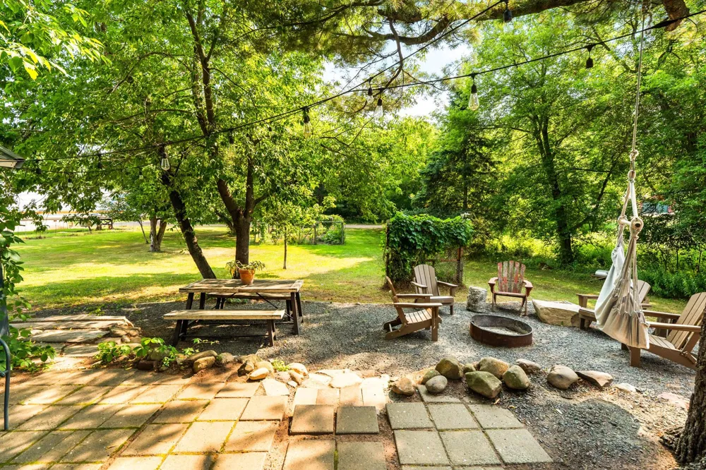 6818 S 1st Avenue Lake Nebagamon, WI 54849