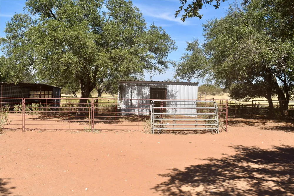 19319 Ranch Road 1871 Mason, TX 76856