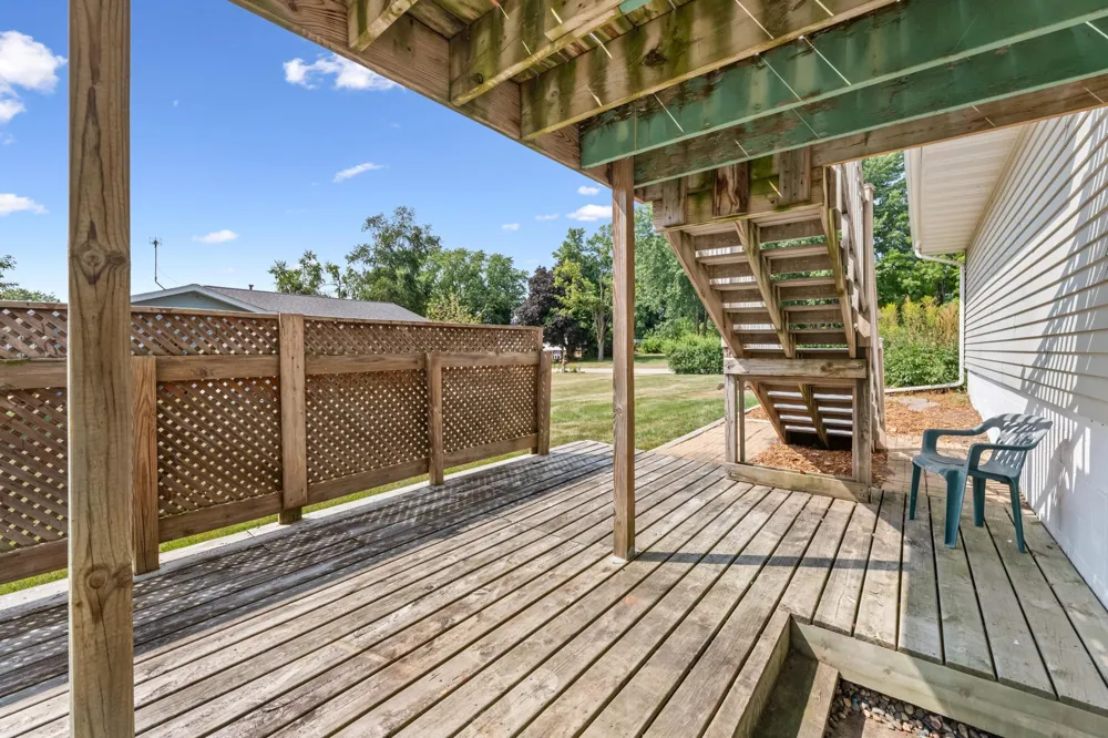 300 8th Street NW Plainview, MN 55964