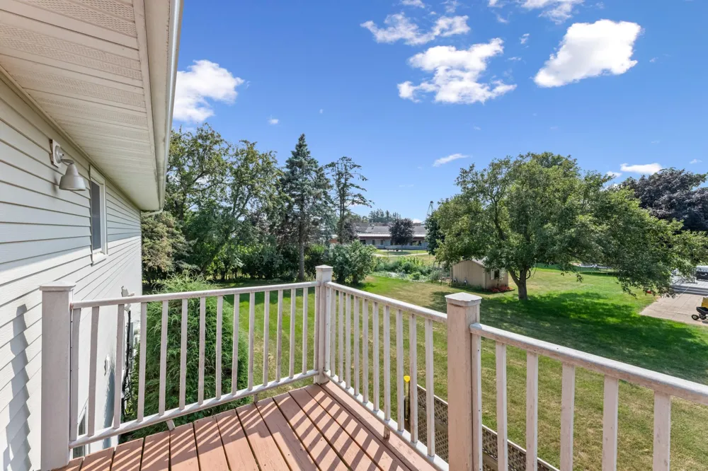 300 8th Street NW Plainview, MN 55964
