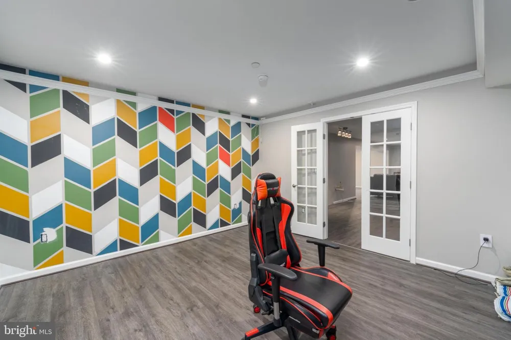 810 AMHERST LANE Westminster, MD 21158