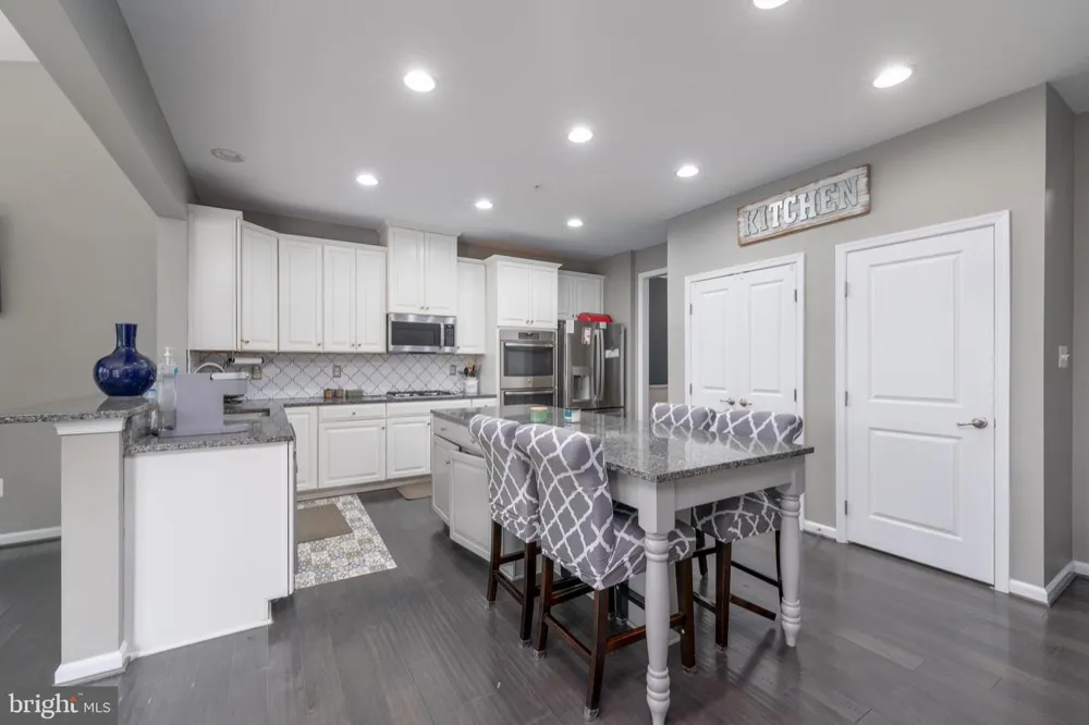 810 AMHERST LANE Westminster, MD 21158