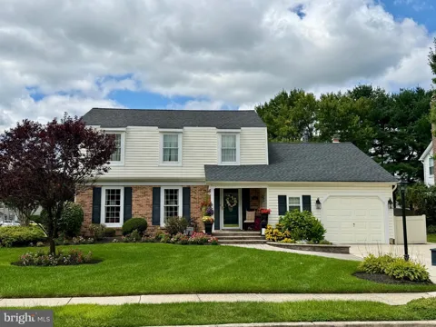 13 JUNIPER ROAD