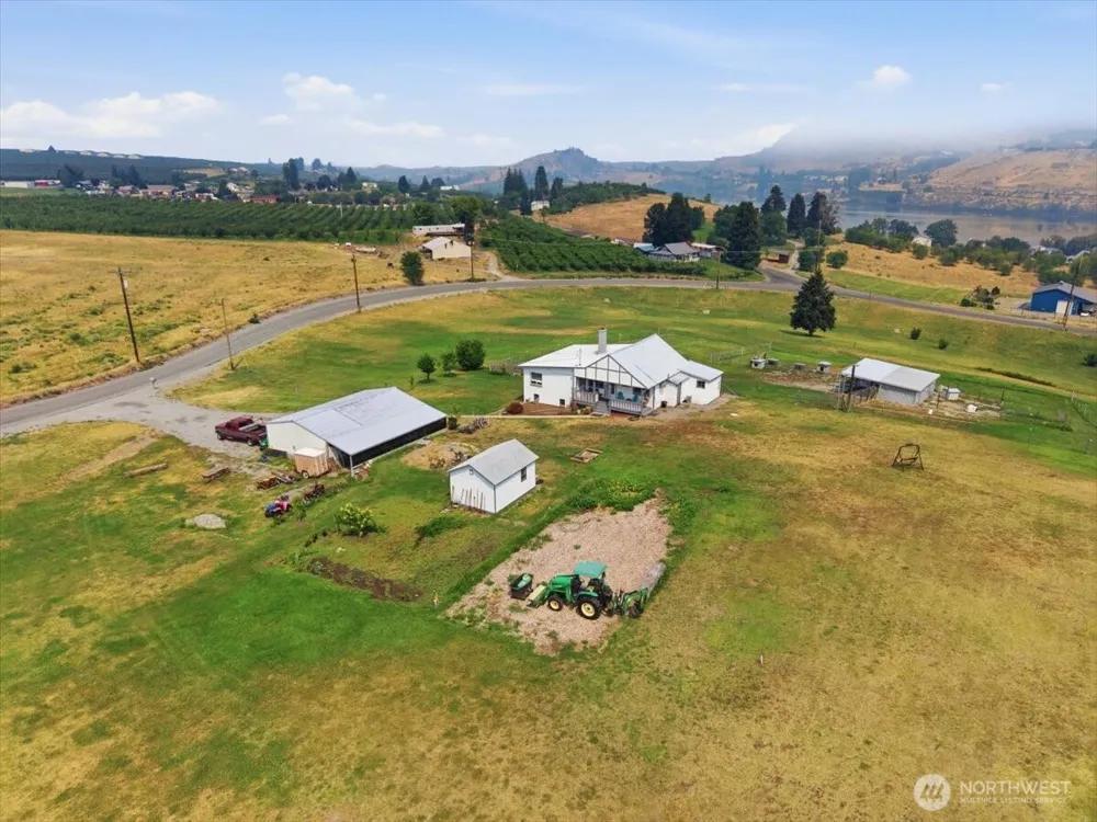1638 Green Avenue Manson, WA 98831