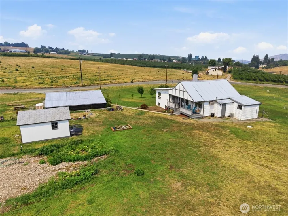 1638 Green Avenue Manson, WA 98831