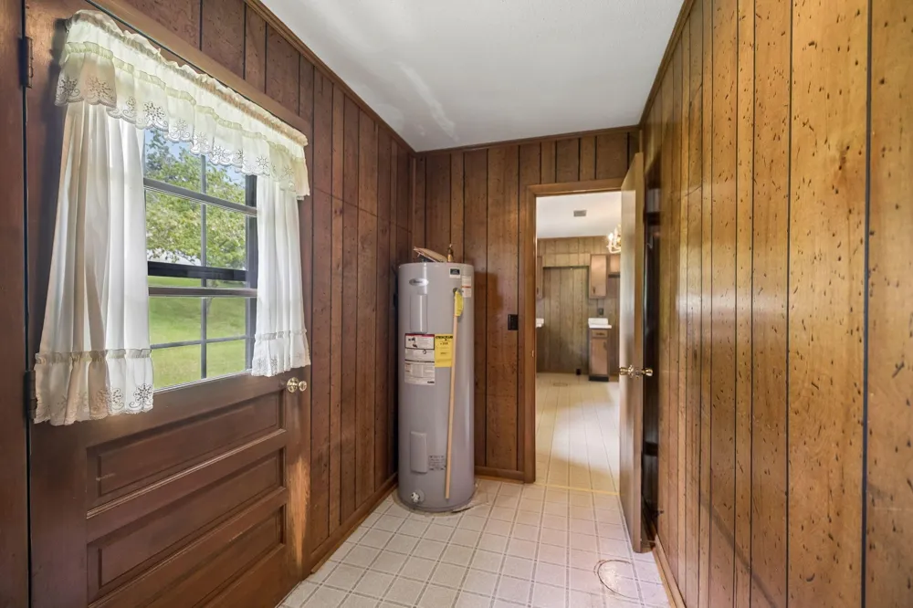 521 E Sunset Drive Athens, TN 37303
