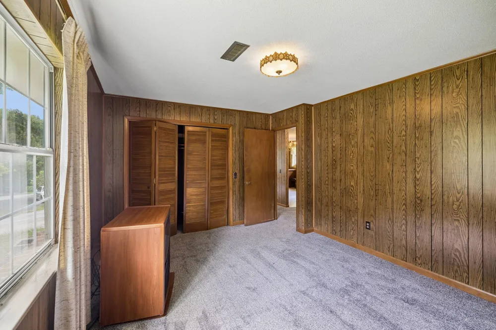 521 E Sunset Drive Athens, TN 37303