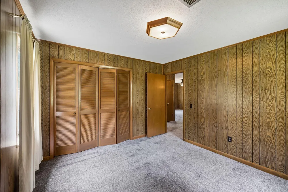 521 E Sunset Drive Athens, TN 37303