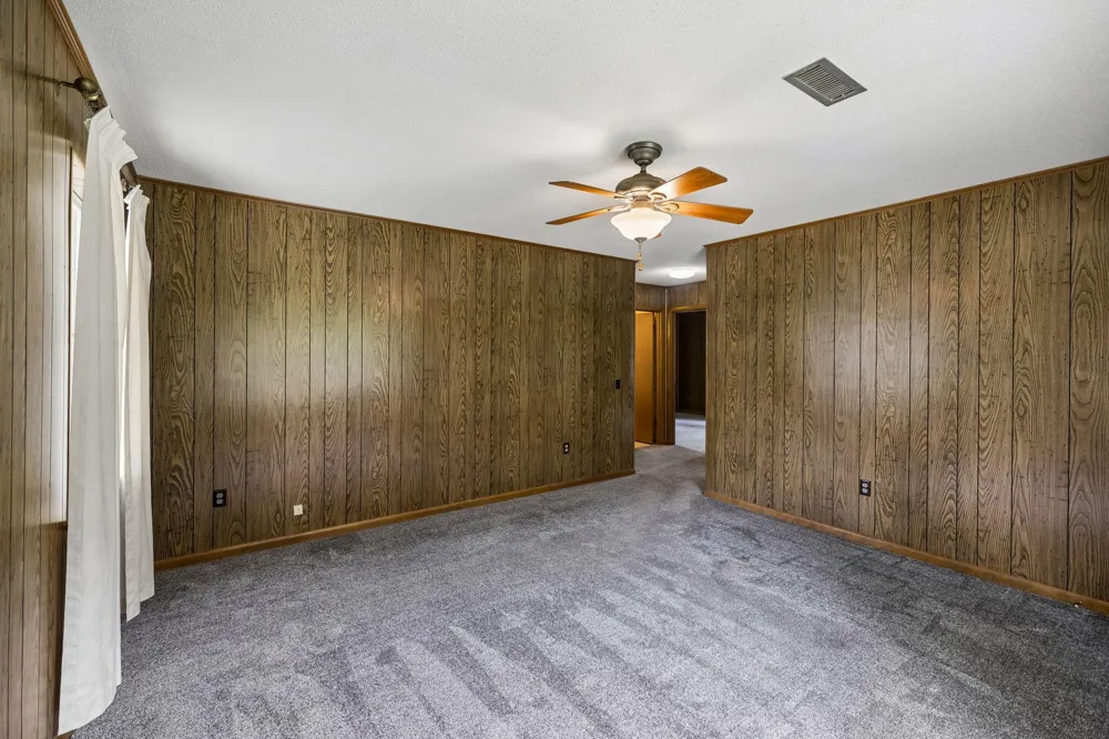 521 E Sunset Drive Athens, TN 37303