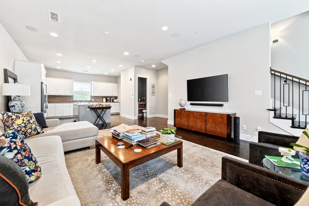 7700 Eastern Avenue #207 Dallas, TX 75209