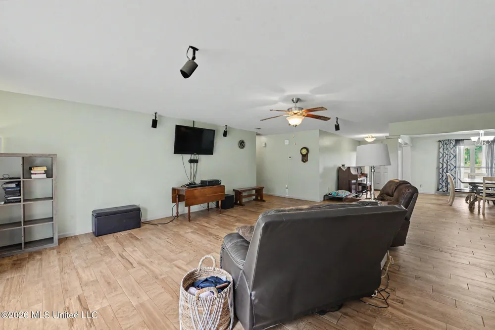 25481 Ms-57 Leakesville, MS 39451