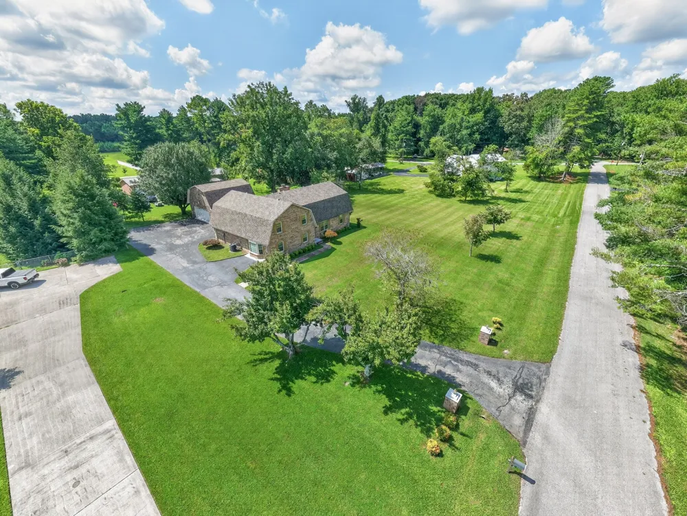 241 Camille St Manchester, TN 37355