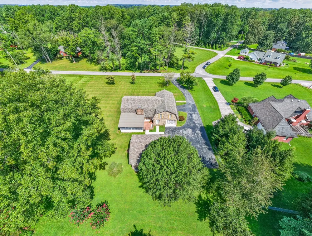 241 Camille St Manchester, TN 37355